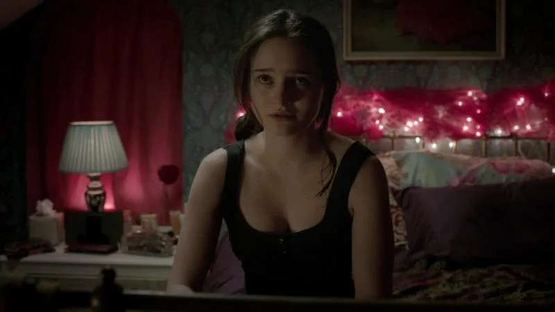 Кадры из сериала Крах (2013)